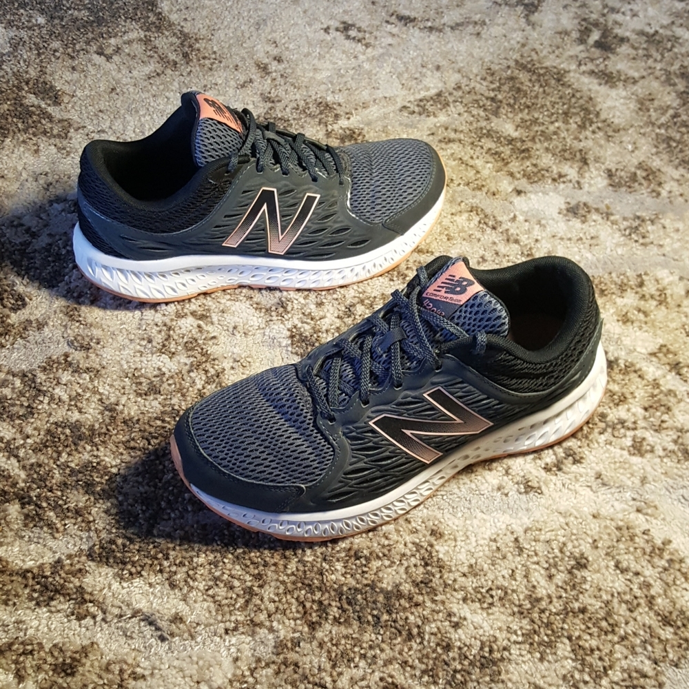 New Balance - Picture 5 of 8